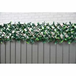 B&M Expanding Artificial Laurel Leaf Trellis 180 X 30cm -Garden Furniture Shop 379971 expanding laurel leaf trellis 180x30cm 2