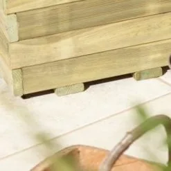 Rowlinson Aston Square Lattice Planter -Garden Furniture Shop 385864 aston square planter with lattice 5